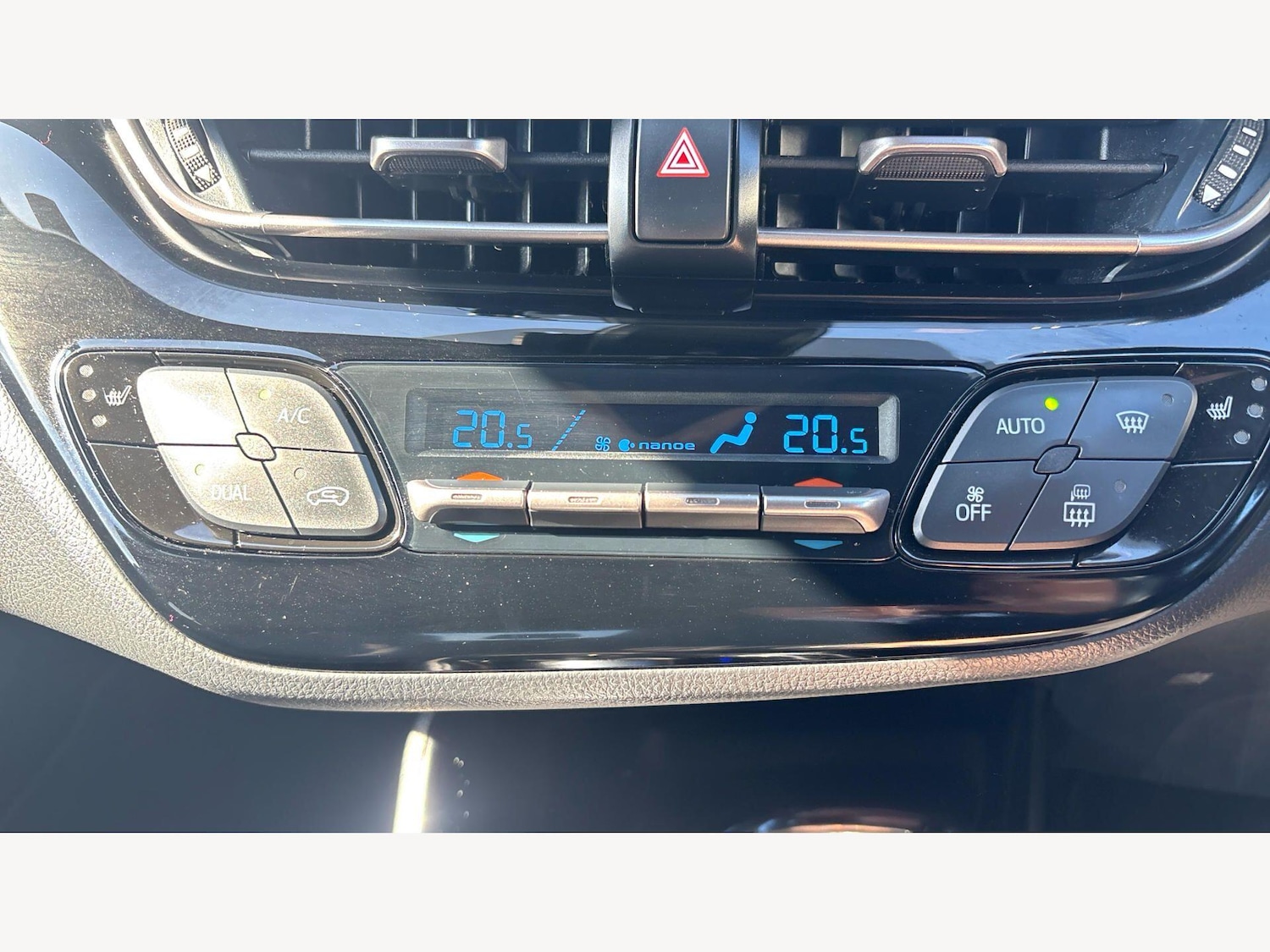 Used Toyota C-HR for sale - 77957529: Photo 23