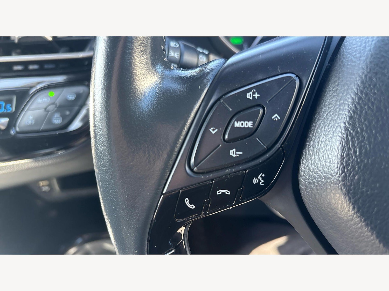 Used Toyota C-HR for sale - 77957529: Photo 24