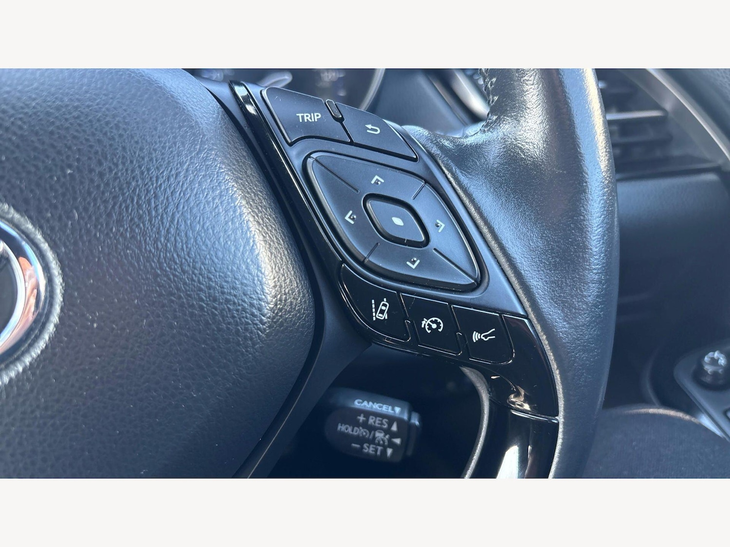 Used Toyota C-HR for sale - 77957529: Photo 25