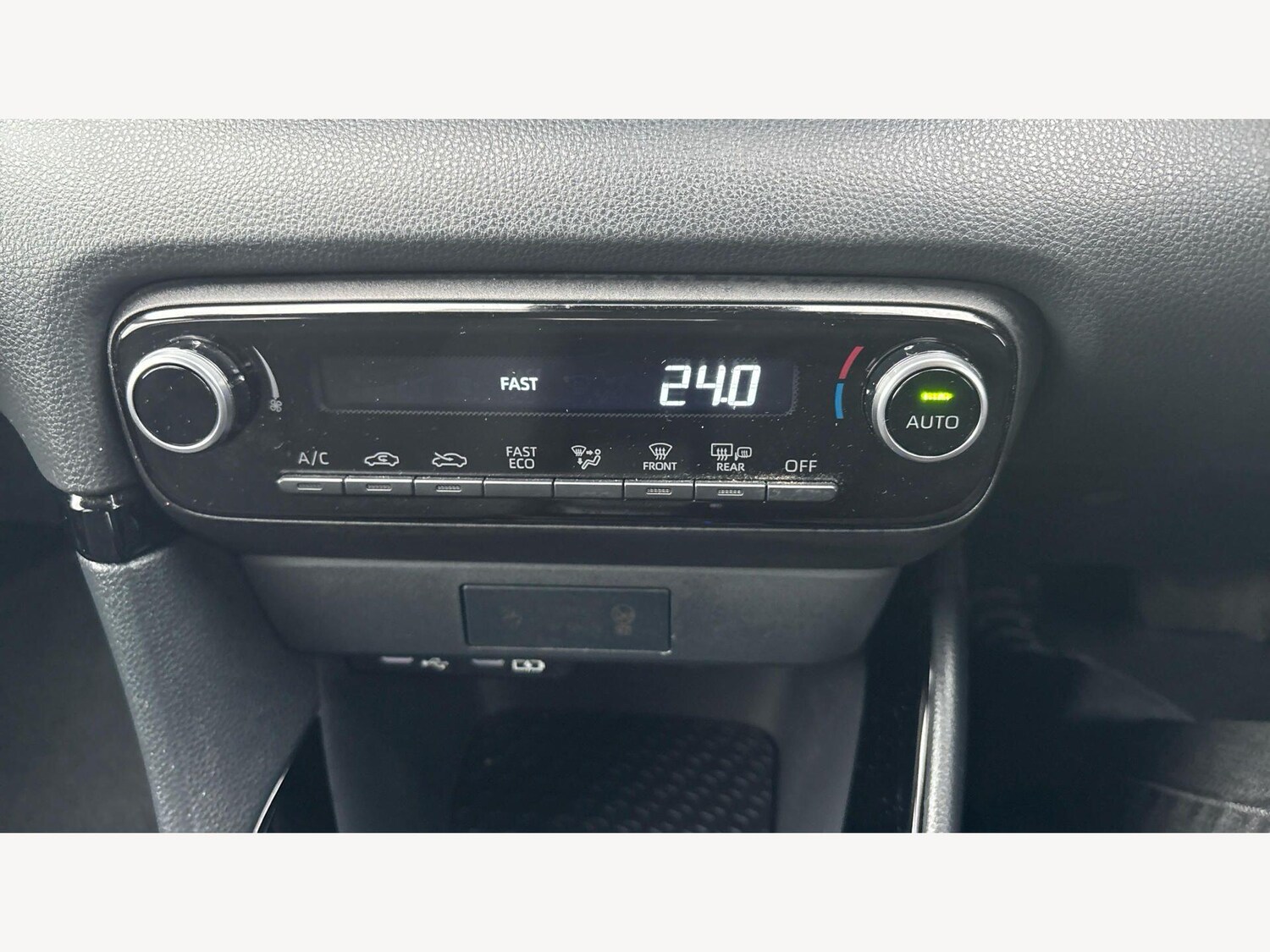 Used Toyota Yaris for sale - 77753316: Photo 23