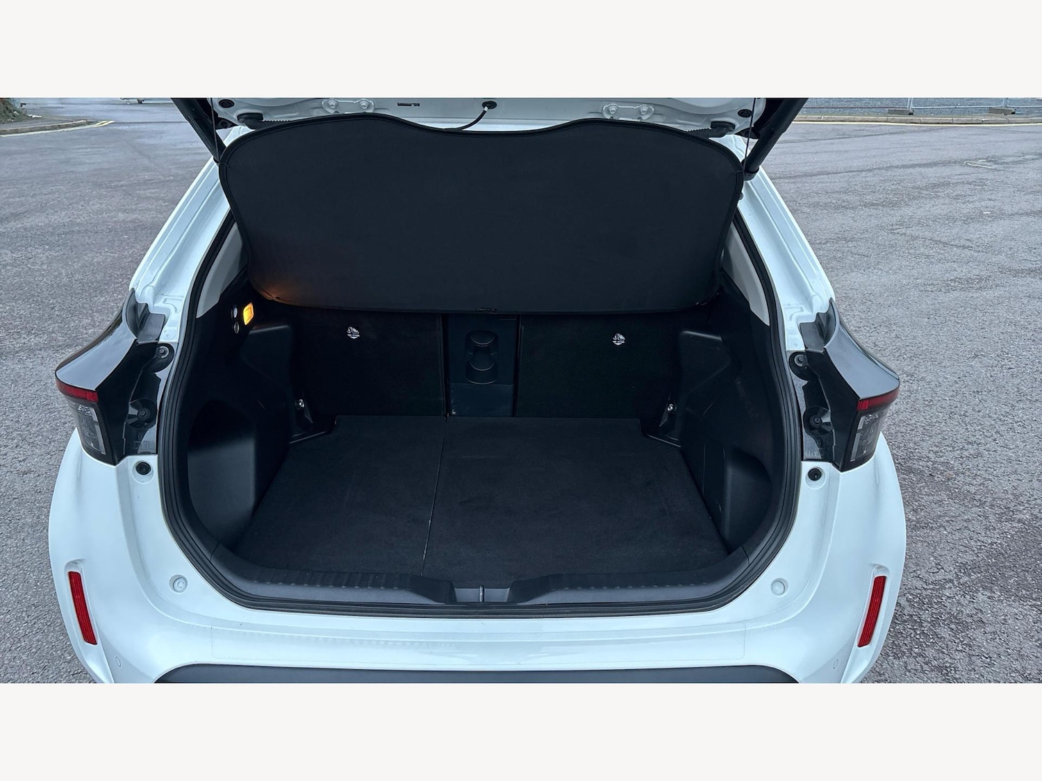 Used Toyota Yaris Cross 2023 for sale - 77066433: Photo 16