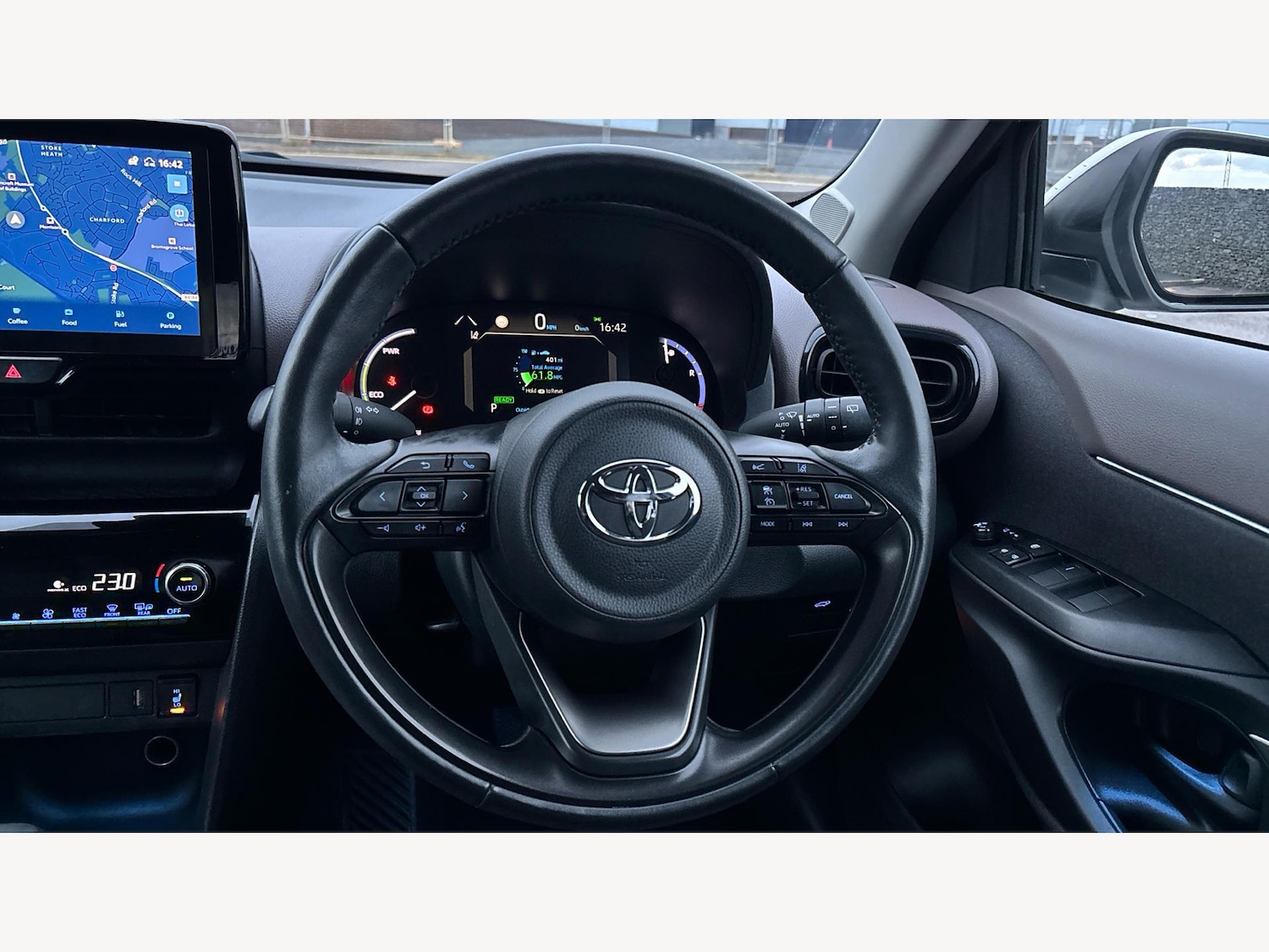 Used Toyota Yaris Cross 2023 for sale - 77066433: Photo 8