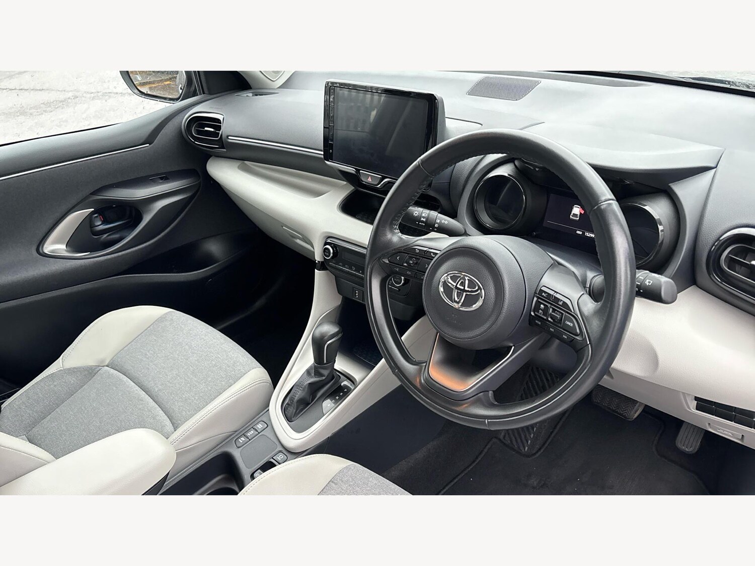 Used Toyota Yaris 2022 for sale - 77344661: Photo 13