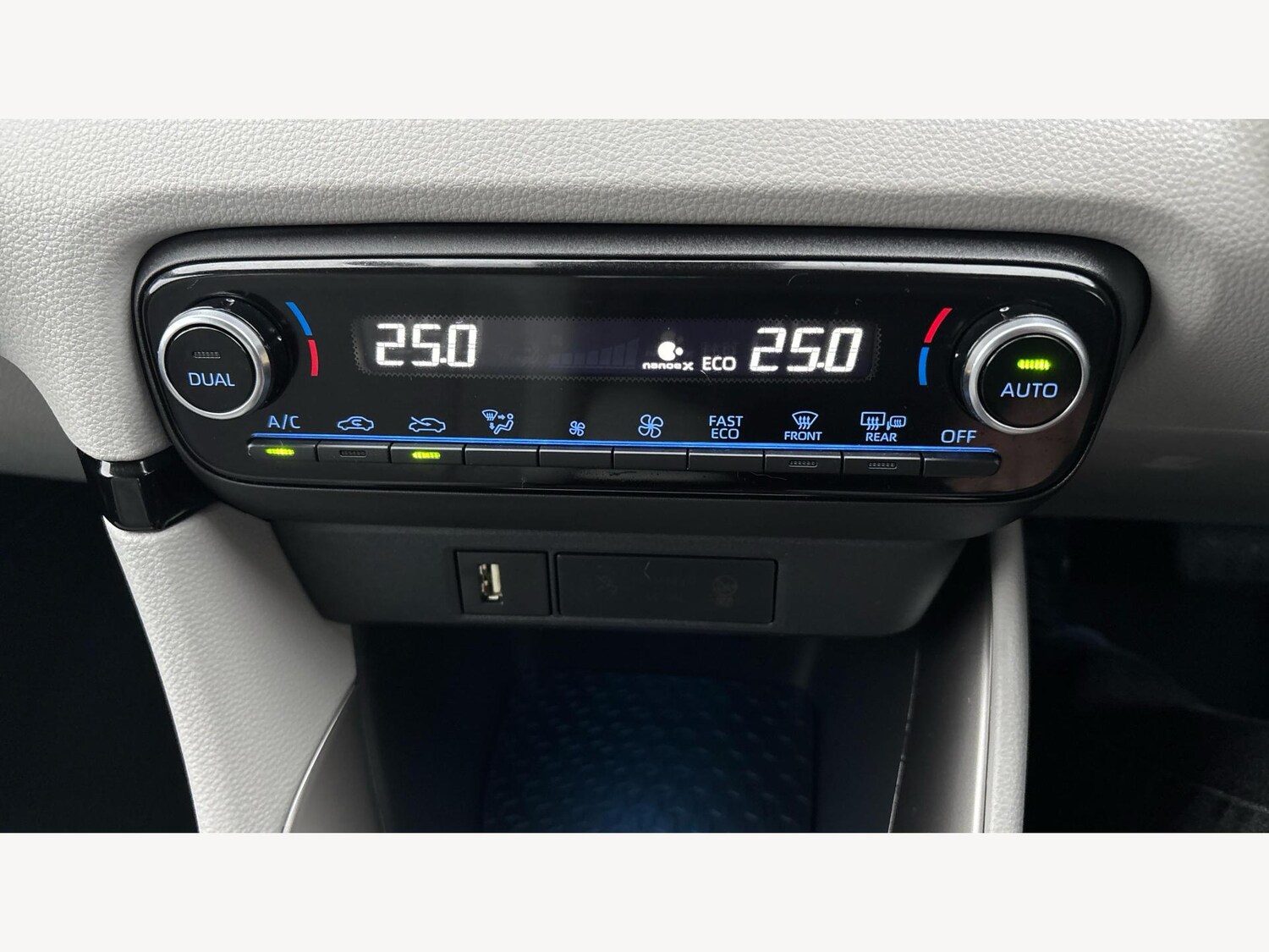 Used Toyota Yaris 2022 for sale - 77344661: Photo 23