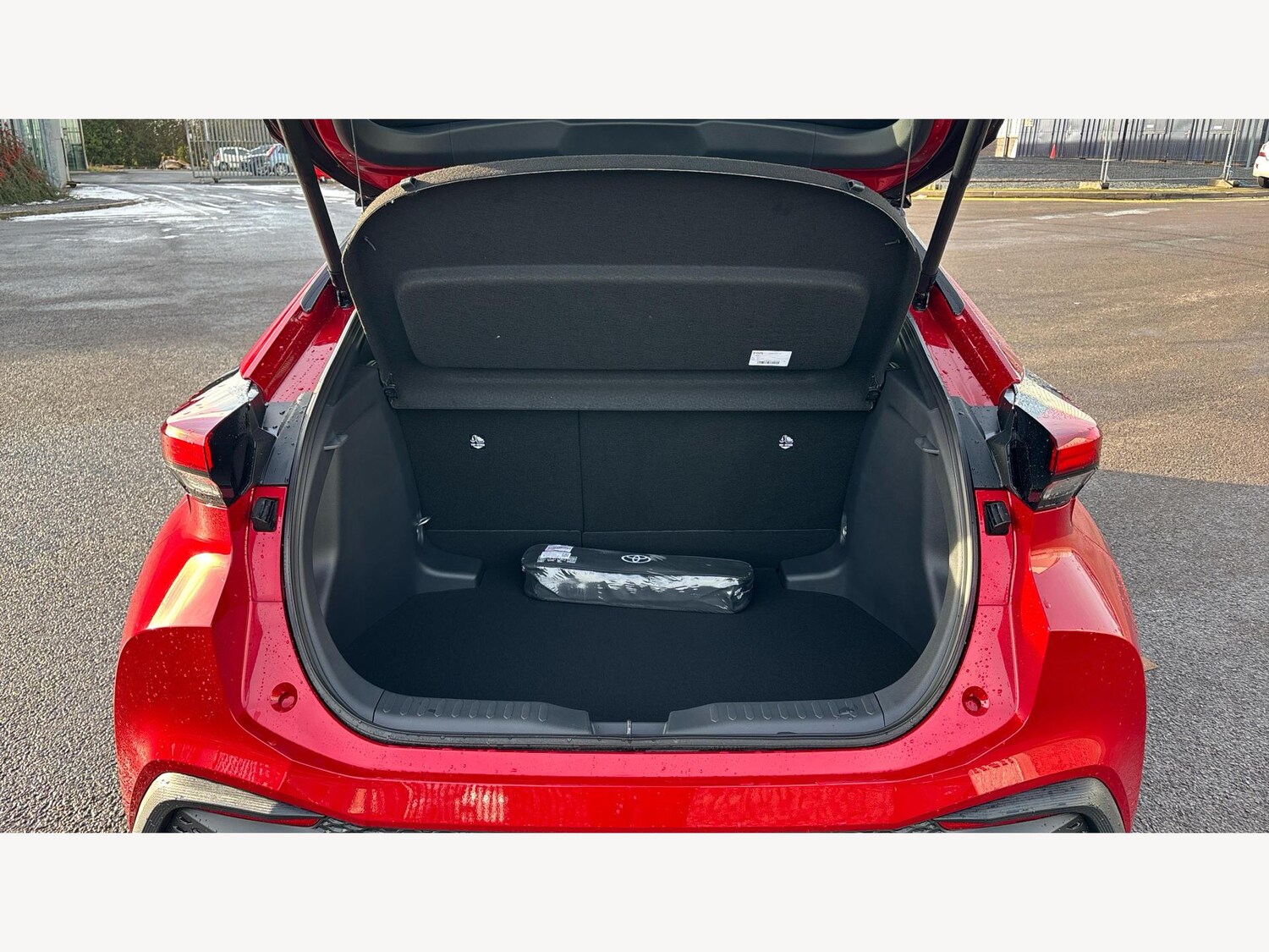 Used Toyota C-HR 2025 for sale - 77290940: Photo 16