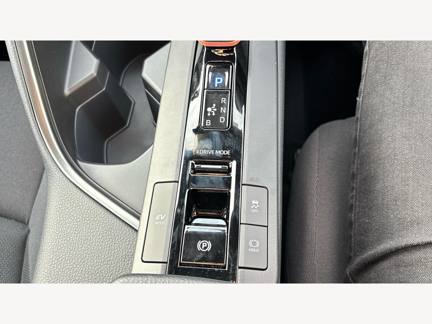 Used Toyota C-HR 2025 for sale - 77290940: Photo 26