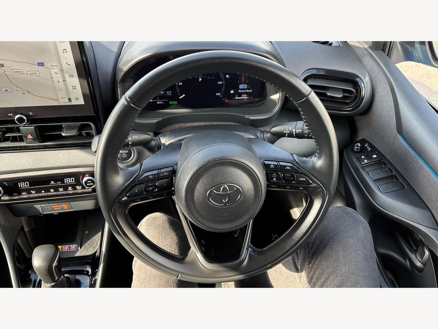 Used Toyota Yaris for sale - 77924836: Photo 10