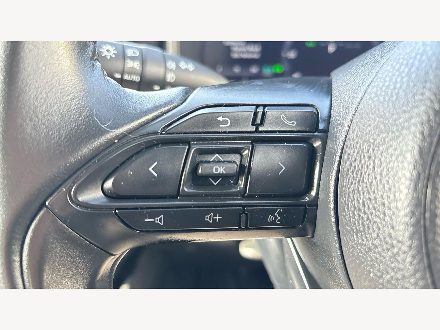 Used Toyota Yaris for sale - 77924836: Photo 24