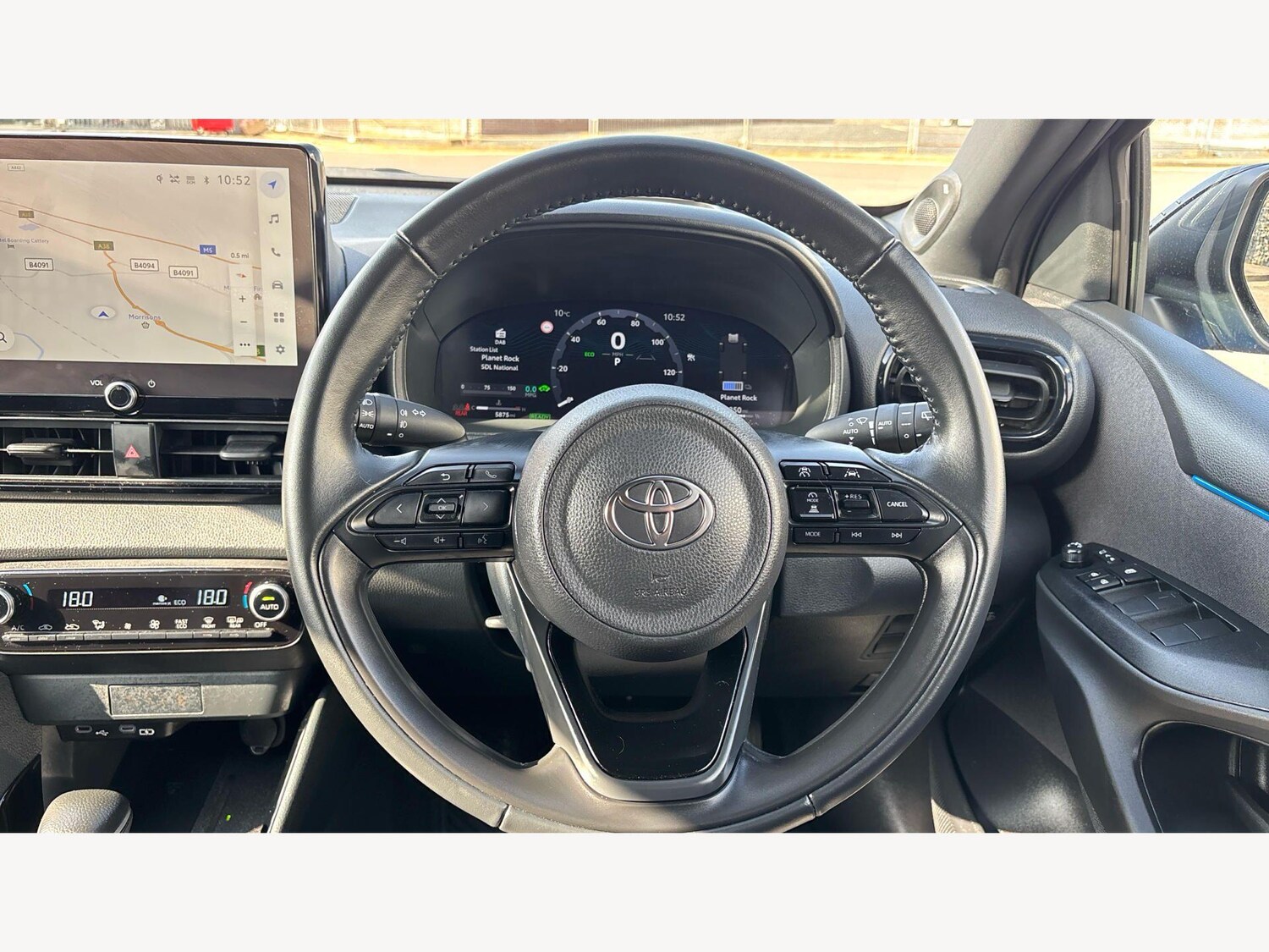 Used Toyota Yaris for sale - 77924836: Photo 8