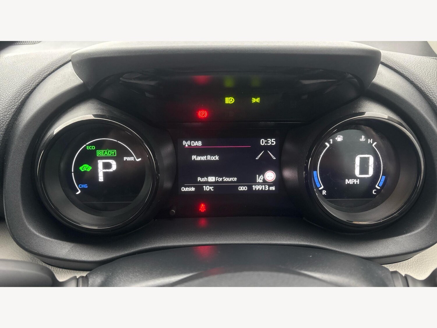 Used Toyota Yaris for sale - 77230432: Photo 11