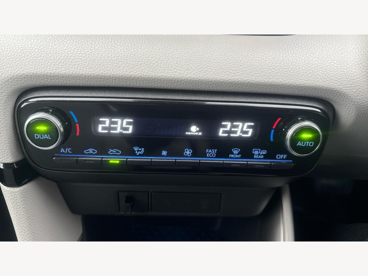 Used Toyota Yaris for sale - 77230432: Photo 23