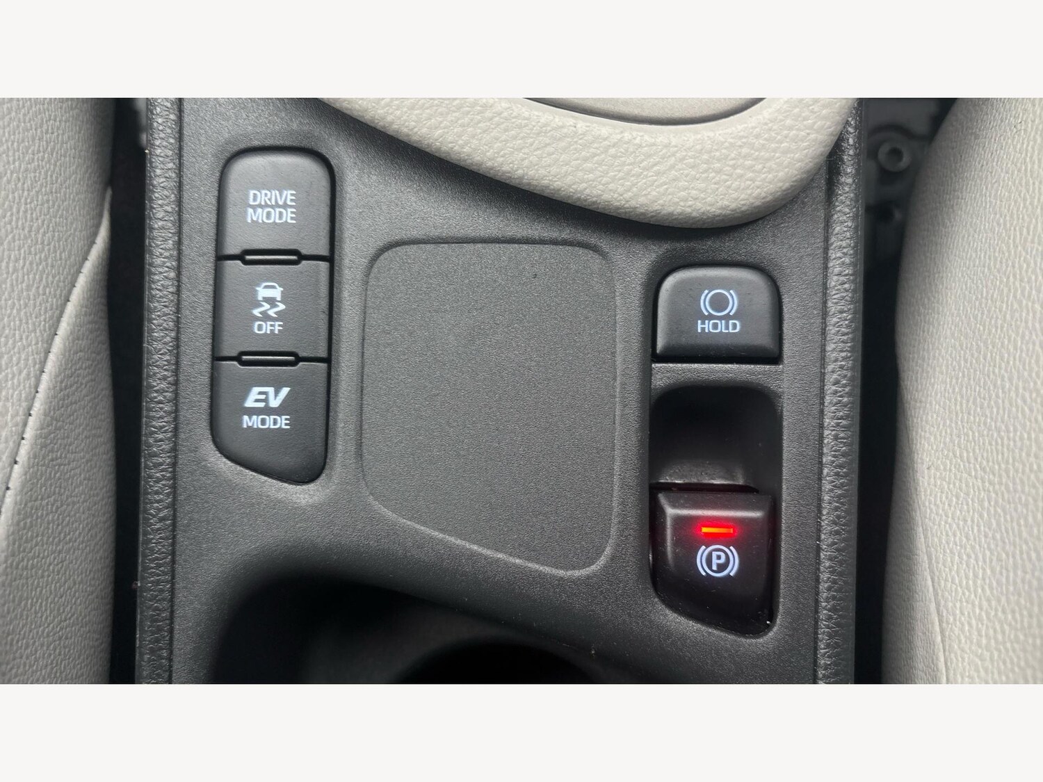 Used Toyota Yaris for sale - 77230432: Photo 26