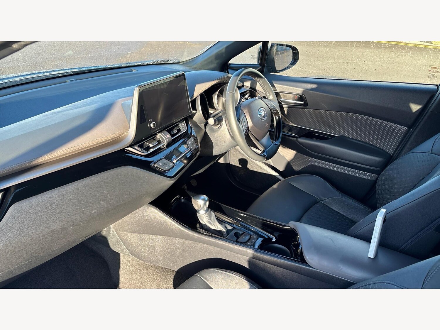 Used Toyota C-HR 2023 for sale - 77066568: Photo 12