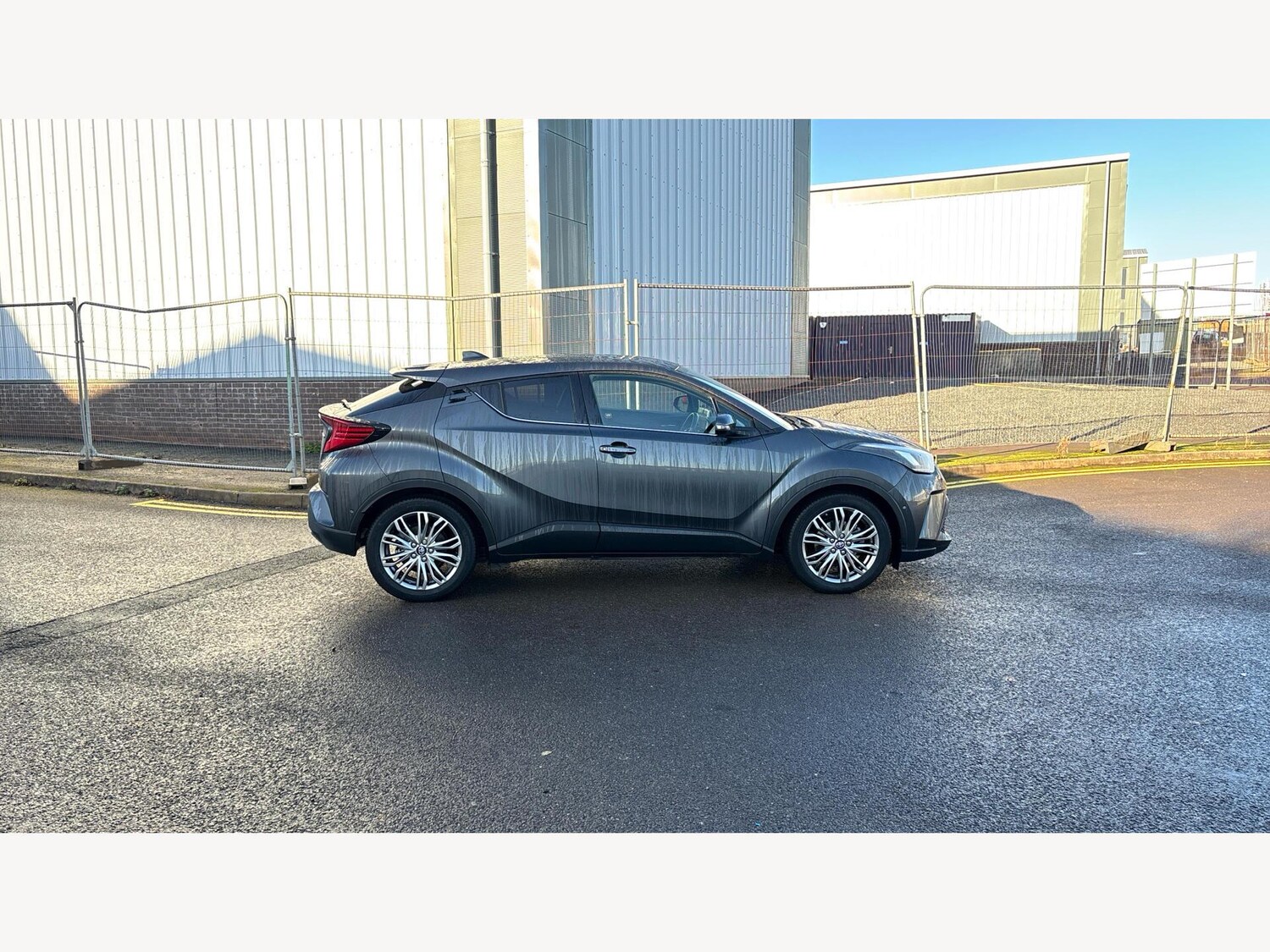 Used Toyota C-HR 2023 for sale - 77066568: Photo 18