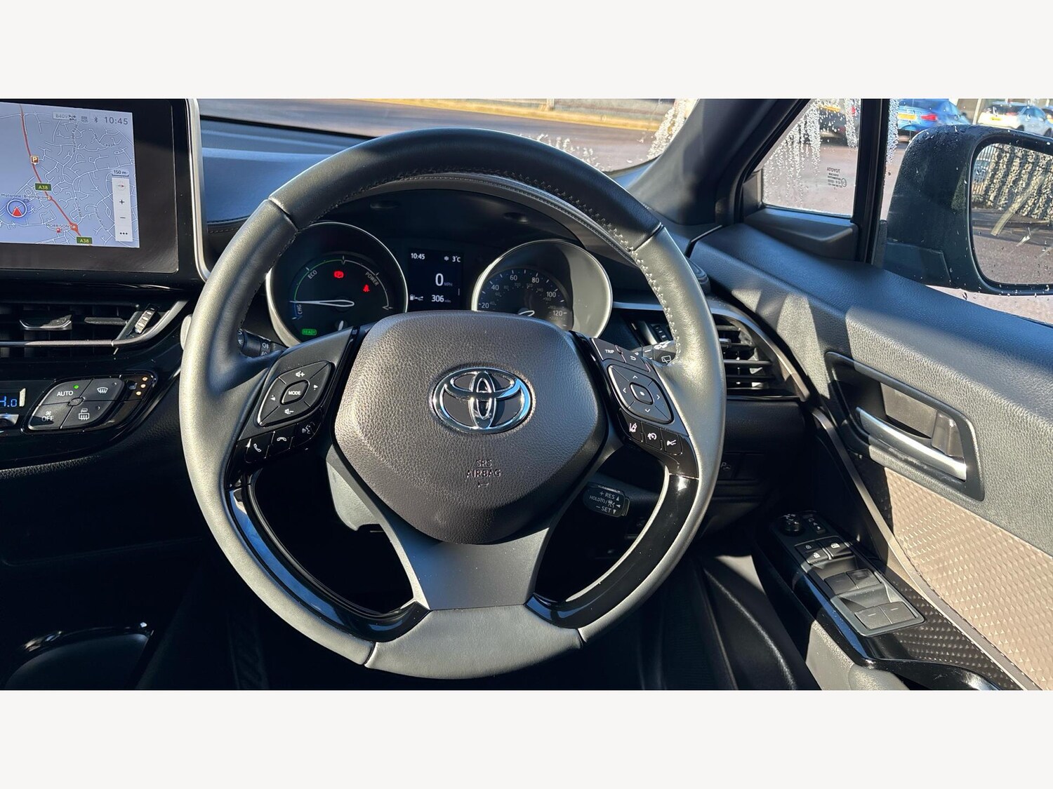 Used Toyota C-HR 2023 for sale - 77066568: Photo 8