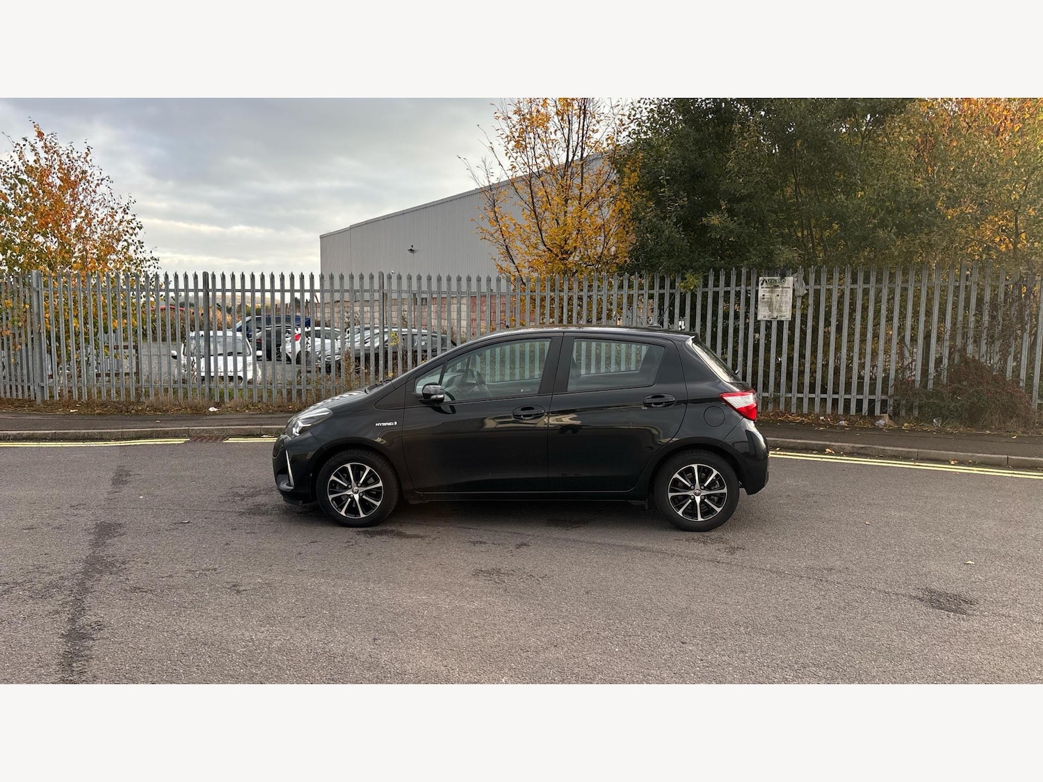 Used Toyota Yaris 2018 for sale - 76513276: Photo 19