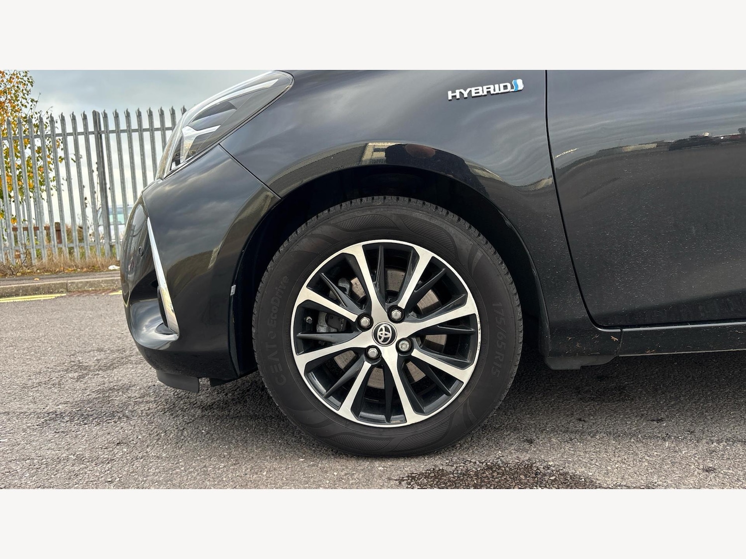 Used Toyota Yaris 2018 for sale - 76513276: Photo 20