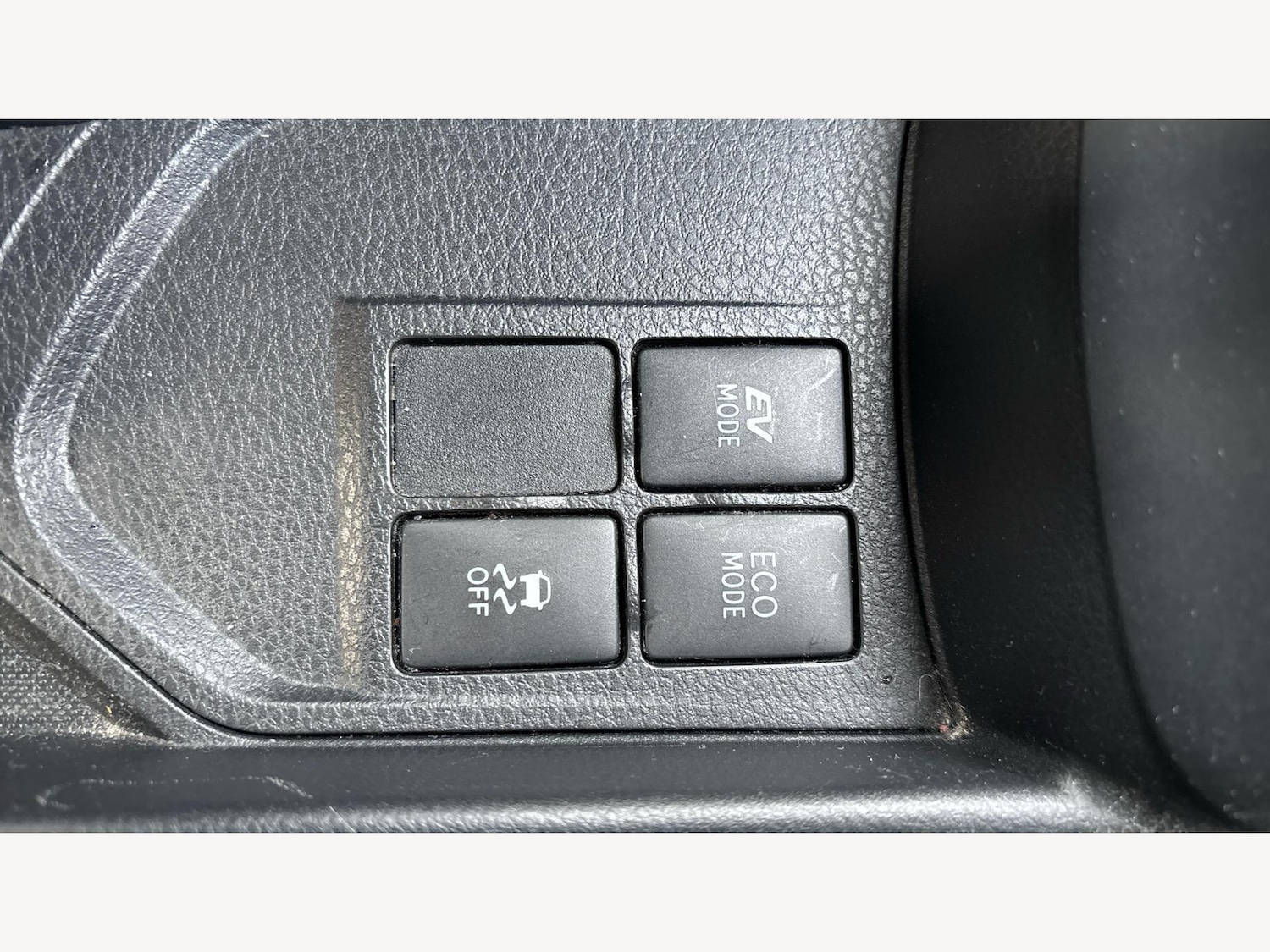 Used Toyota Yaris 2018 for sale - 76513276: Photo 26