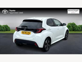 Used Toyota Yaris 2024 for sale - 79697671: Photo