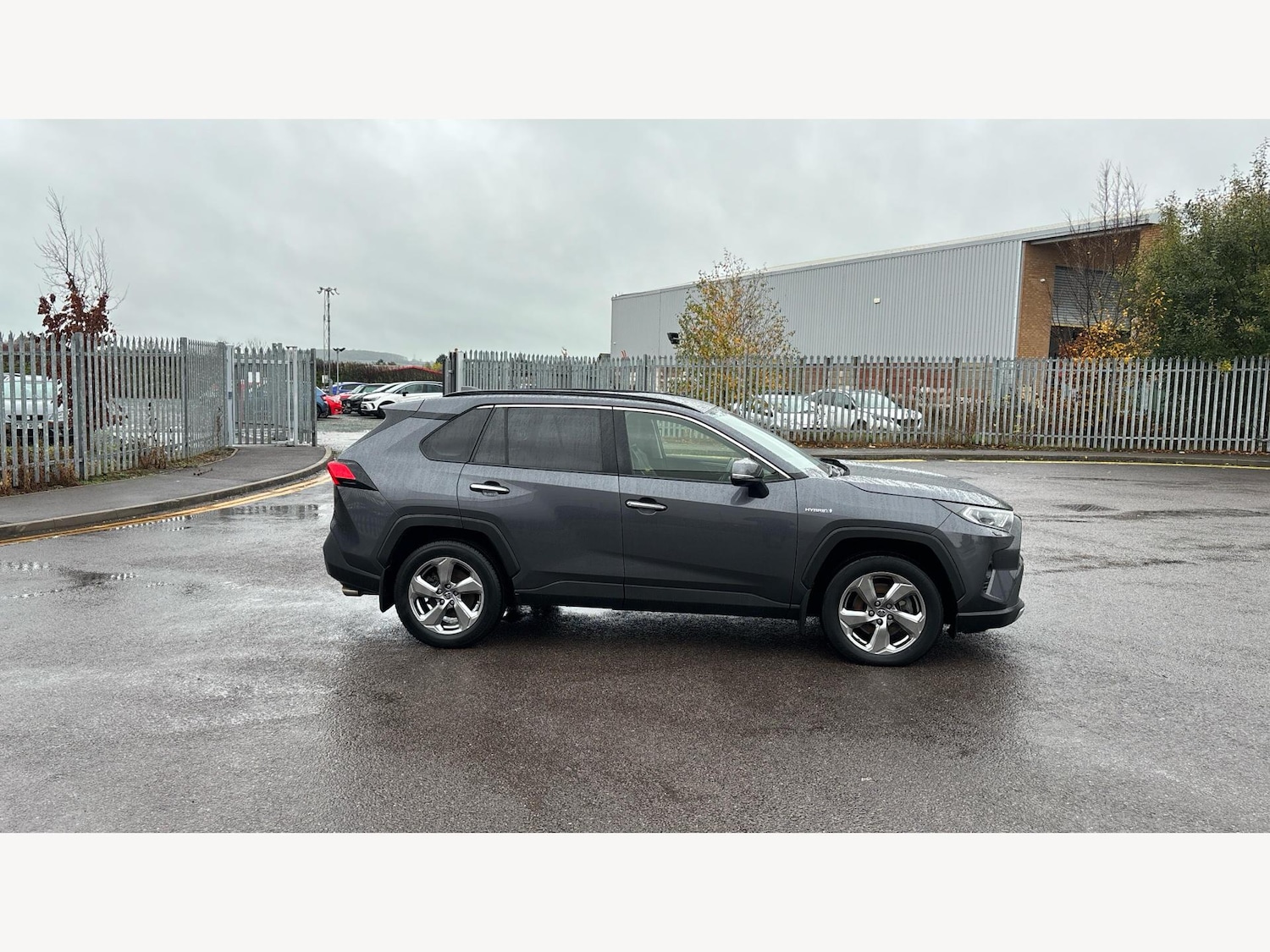 Used Toyota RAV4 2019 for sale - 76607418: Photo 18
