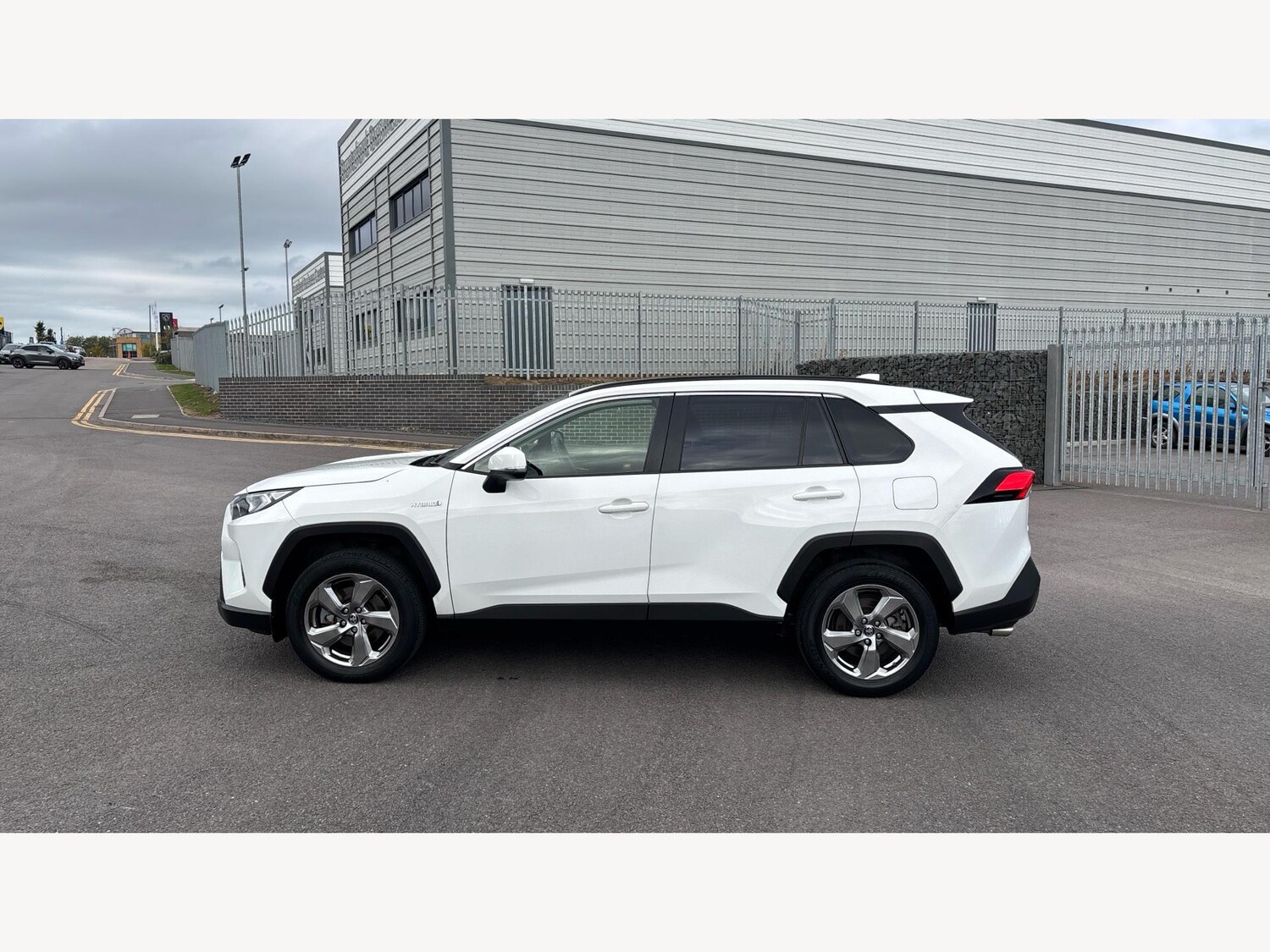 Used Toyota RAV4 2020 for sale - 76239713: Photo 19