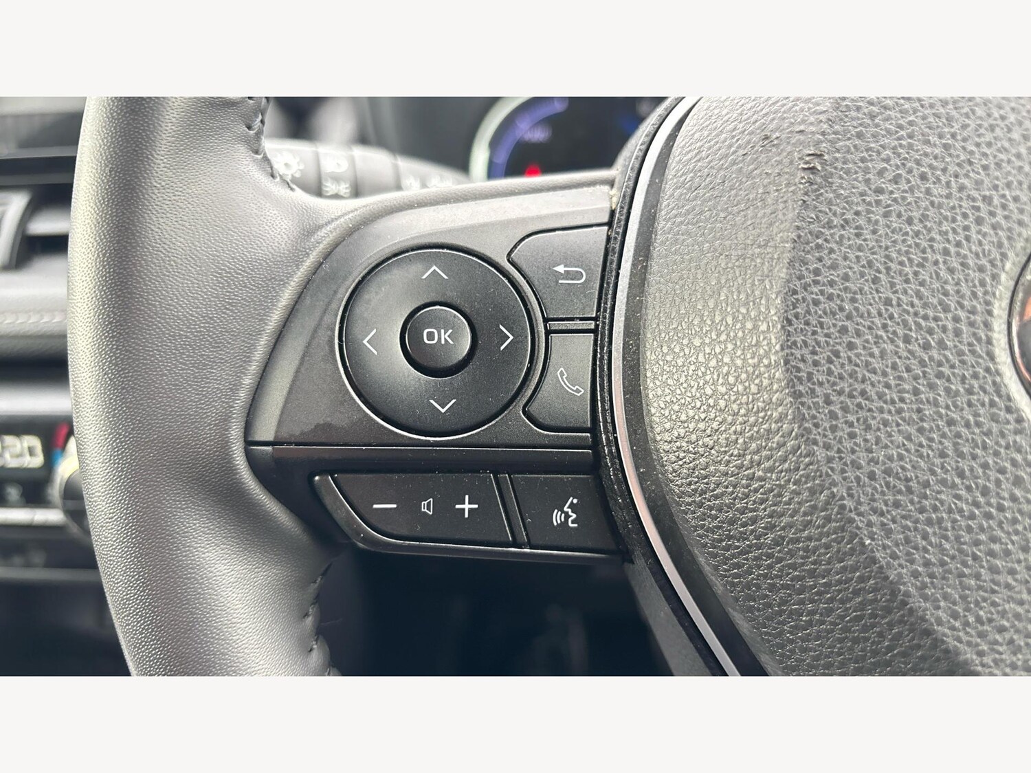 Used Toyota RAV4 2020 for sale - 76239713: Photo 24