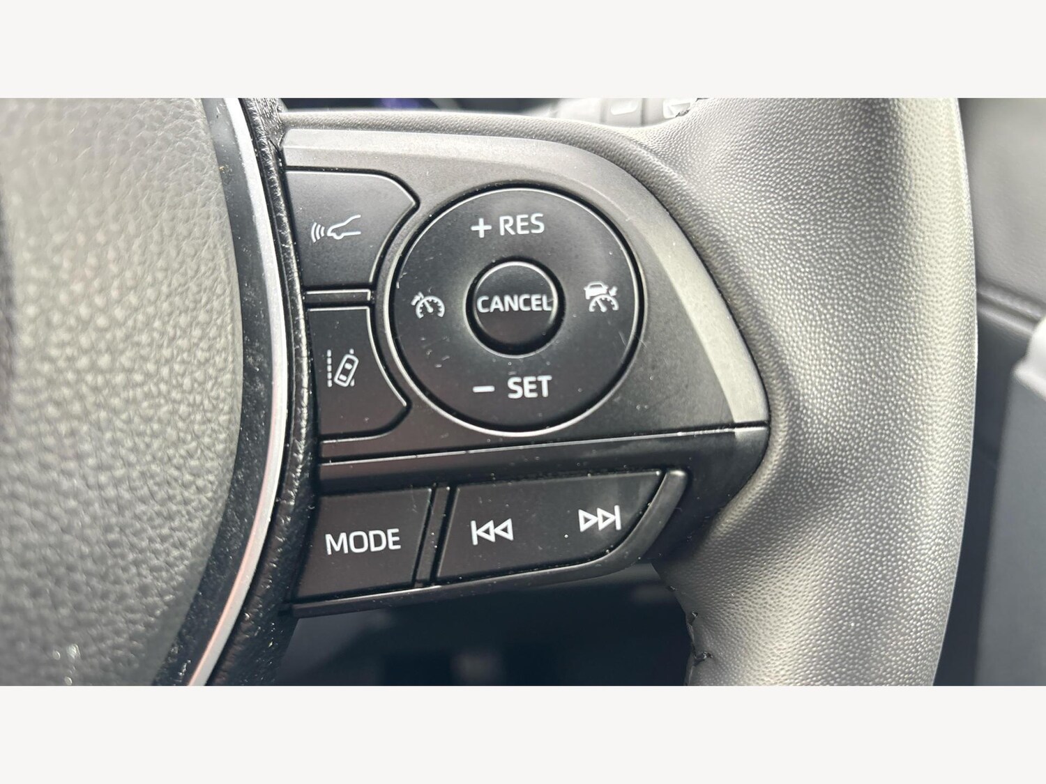 Used Toyota RAV4 2020 for sale - 76239713: Photo 25