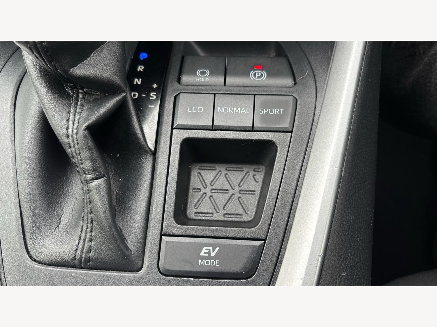 Used Toyota RAV4 2020 for sale - 76239713: Photo 26