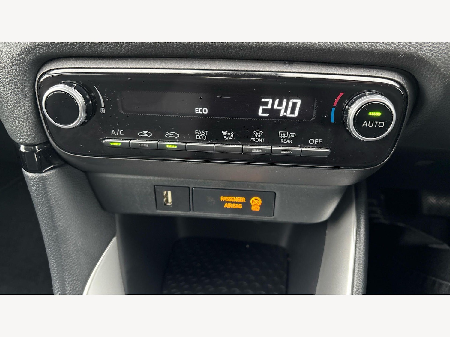 Used Toyota Yaris for sale - 77768275: Photo 23