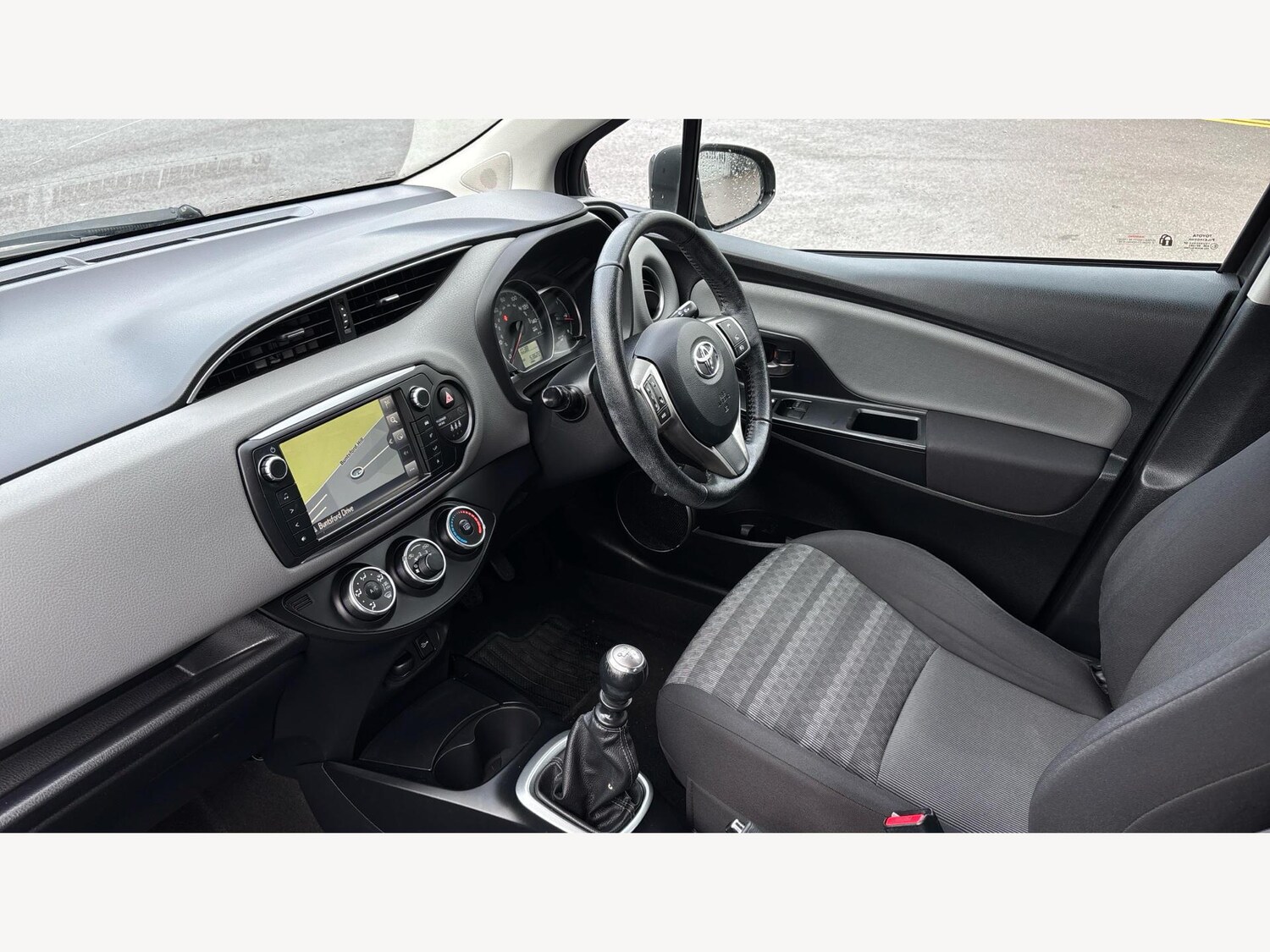 Used Toyota Yaris 2016 for sale - 76562082: Photo 12