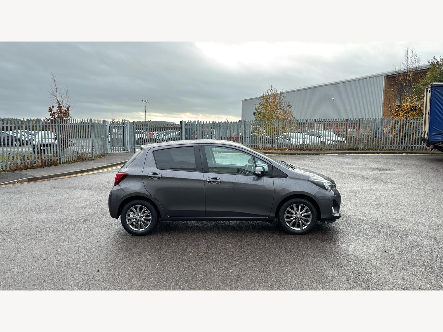 Used Toyota Yaris 2016 for sale - 76562082: Photo 18