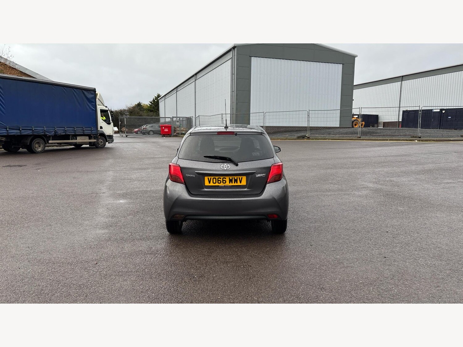 Used Toyota Yaris 2016 for sale - 76562082: Photo 21