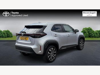 Used Toyota Yaris Cross 2022 for sale - 78830200: Photo