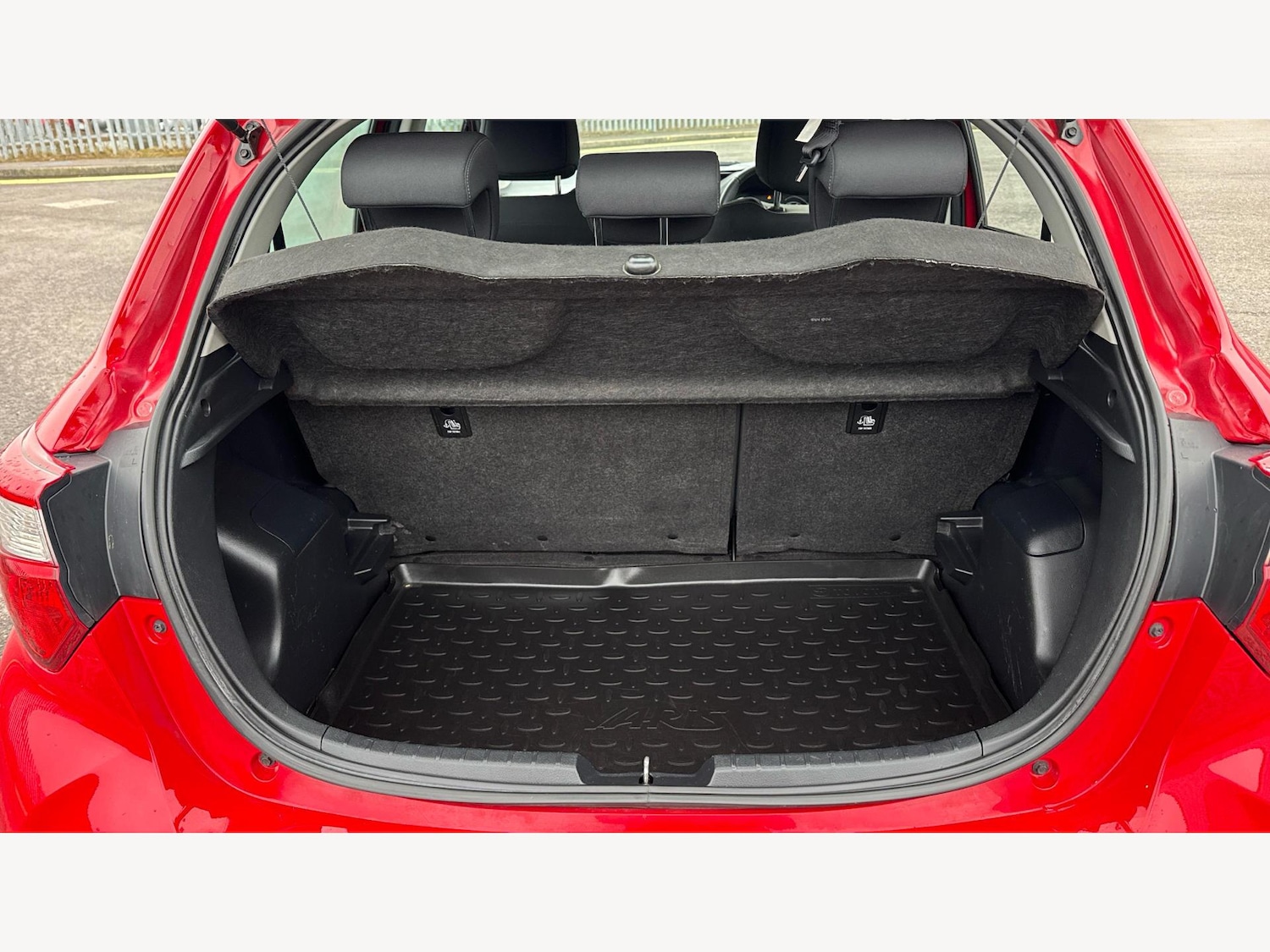 Used Toyota Yaris 2019 for sale - 77344022: Photo 16