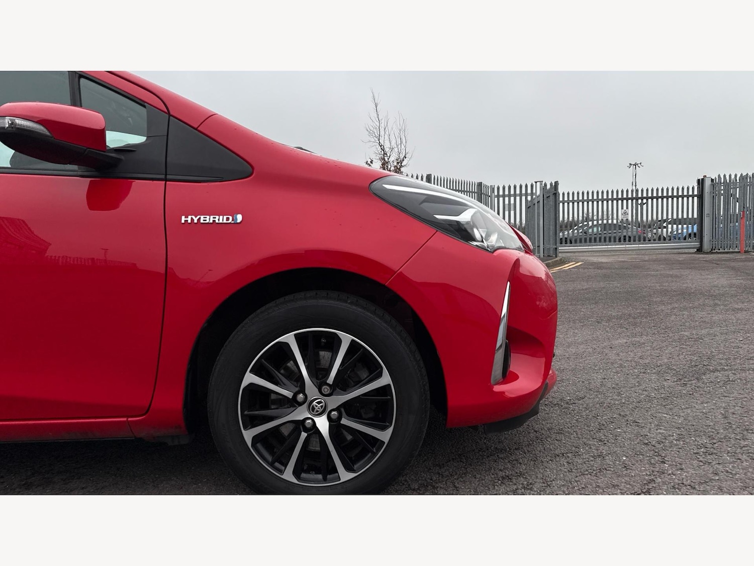 Used Toyota Yaris 2019 for sale - 77344022: Photo 20