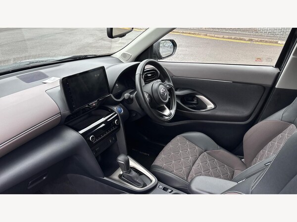 Used Toyota Yaris Cross 2023 for sale - 76295363: Photo 12