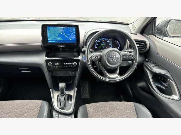 Used Toyota Yaris Cross 2023 for sale - 76295363: Photo 7