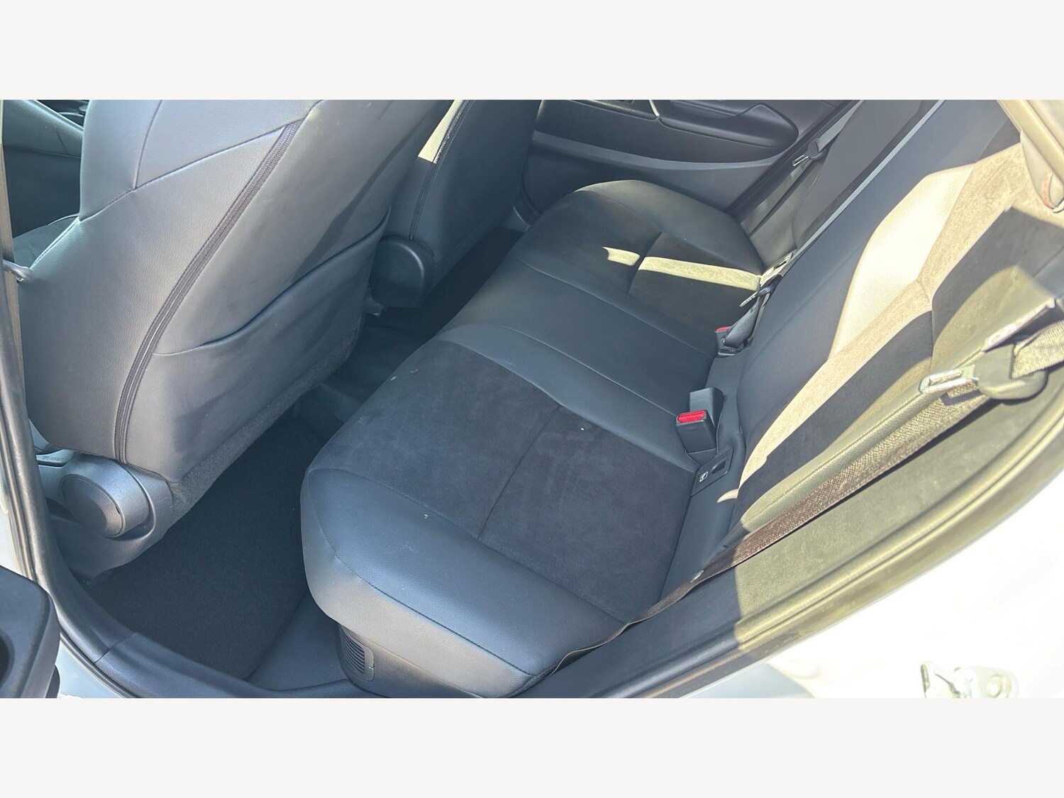 Used Toyota C-HR for sale - 77940529: Photo 15