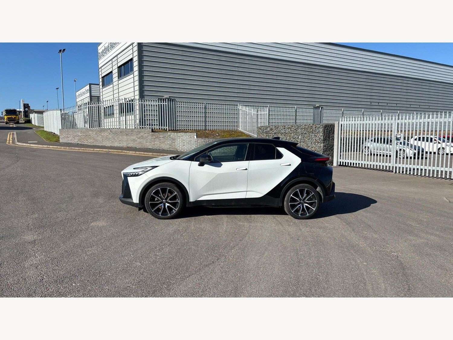 Used Toyota C-HR for sale - 77940529: Photo 19