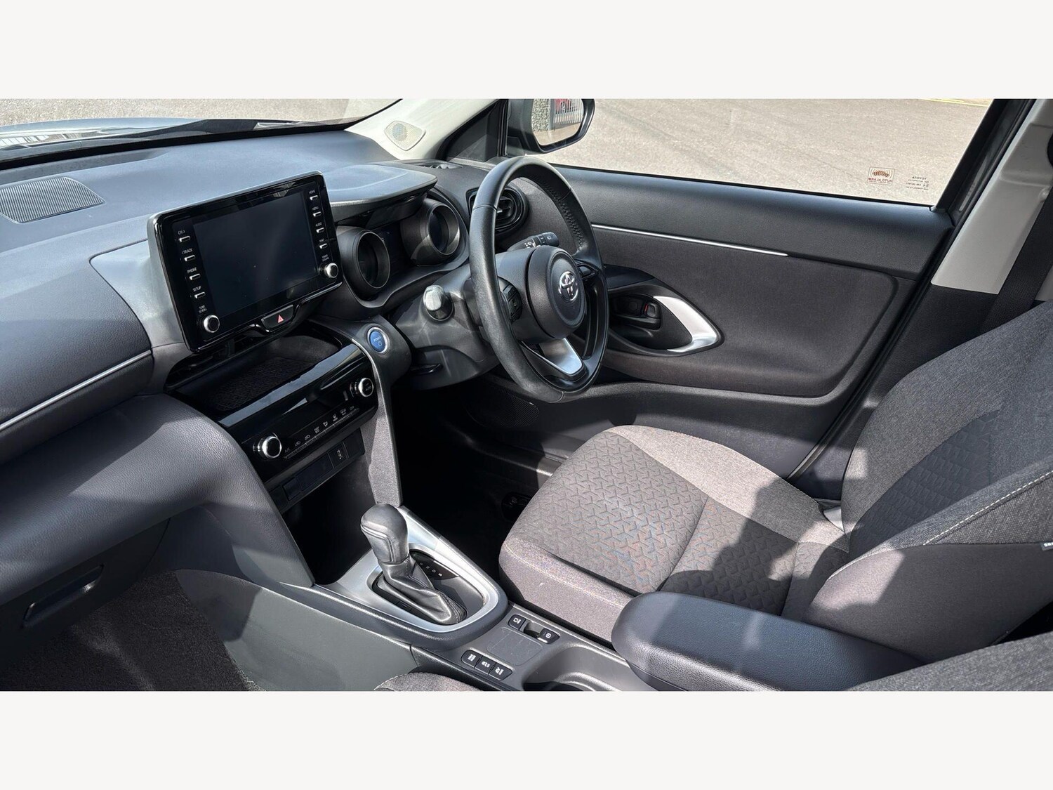 Used Toyota Yaris Cross 2024 for sale - 77783666: Photo 12
