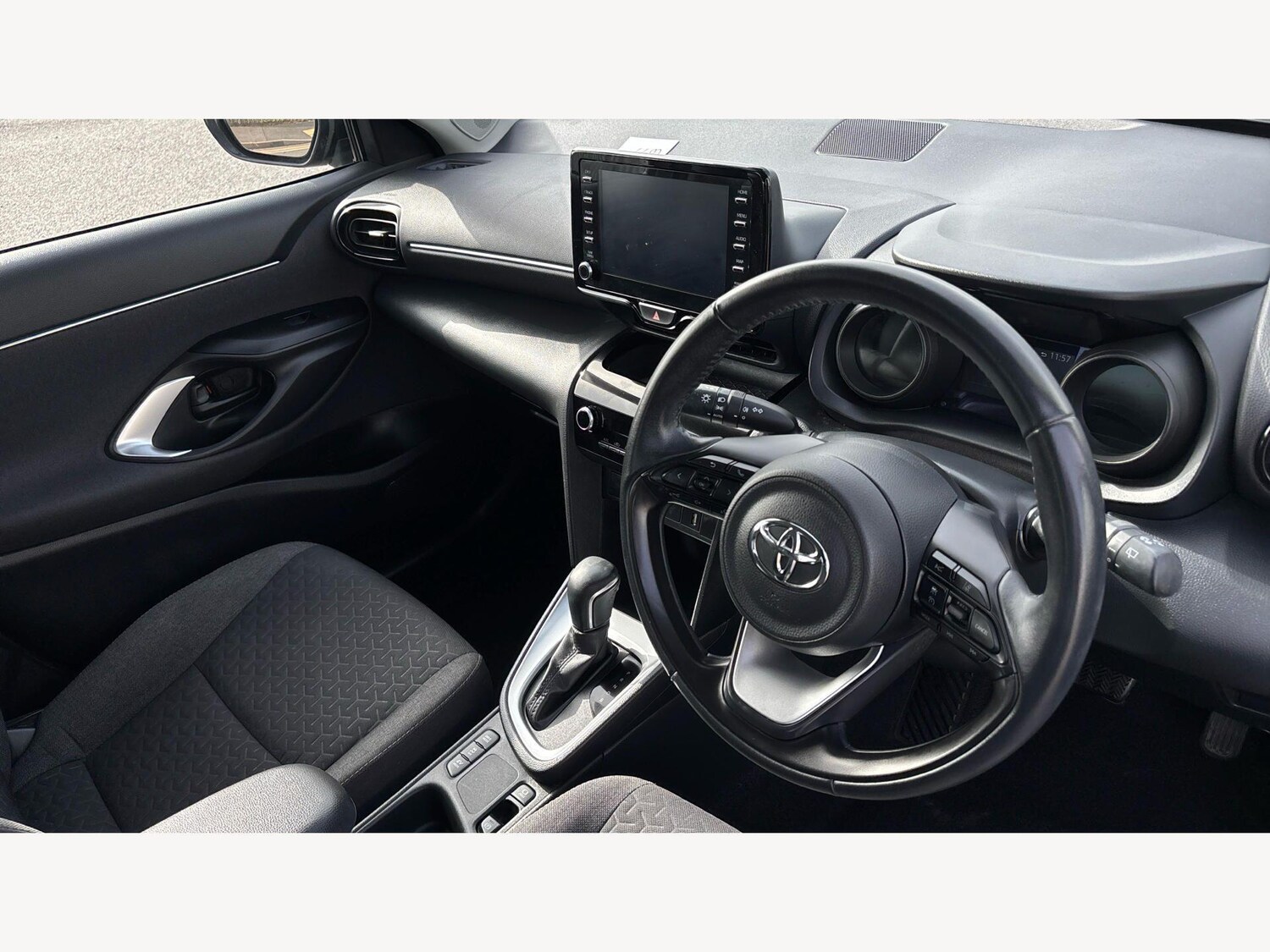 Used Toyota Yaris Cross 2024 for sale - 77783666: Photo 13