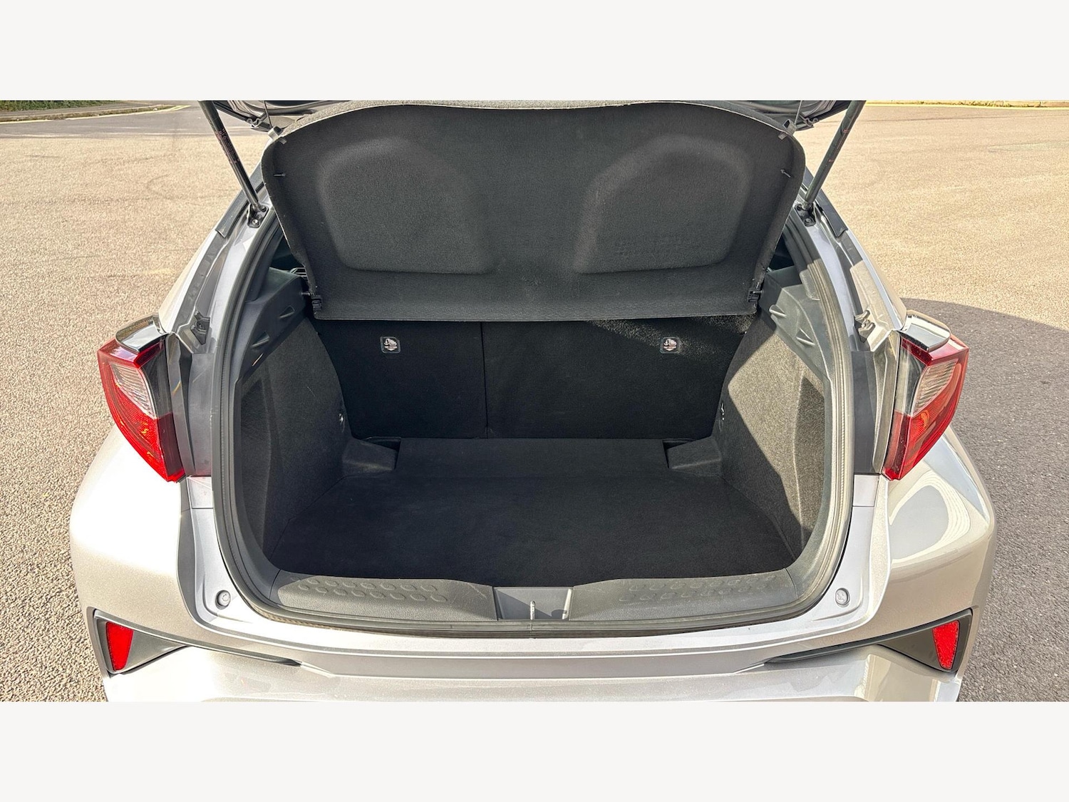 Used Toyota C-HR 2020 for sale - 76458115: Photo 16