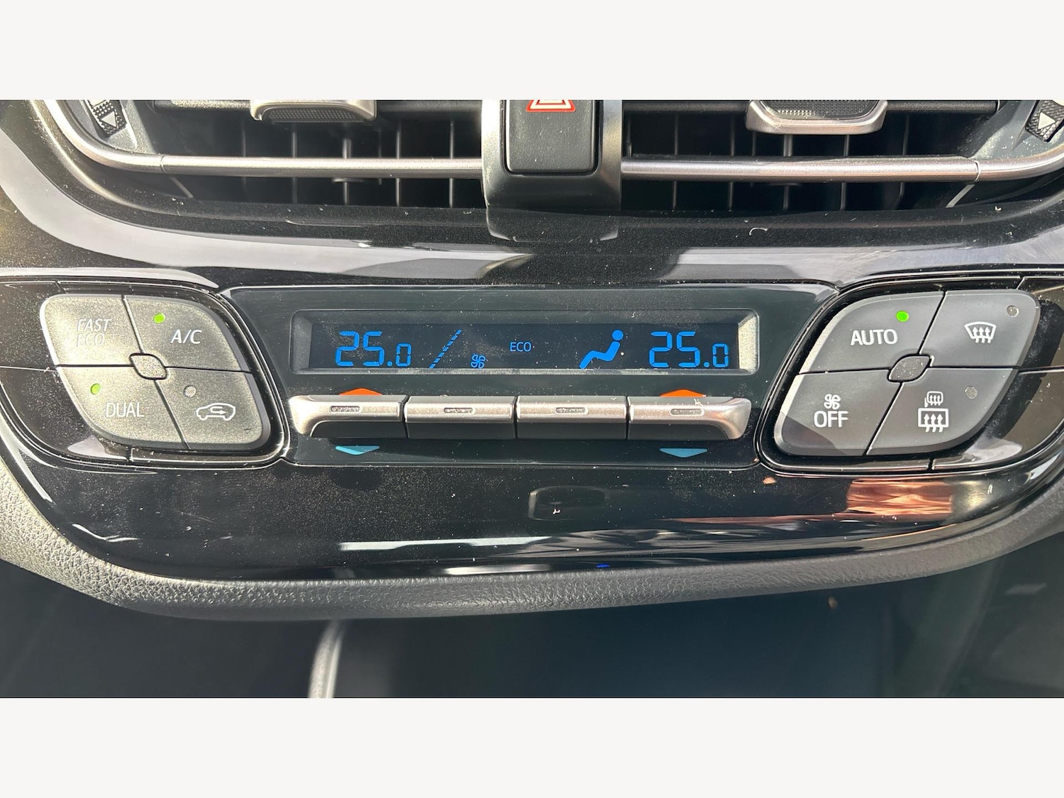 Used Toyota C-HR 2020 for sale - 76458115: Photo 23