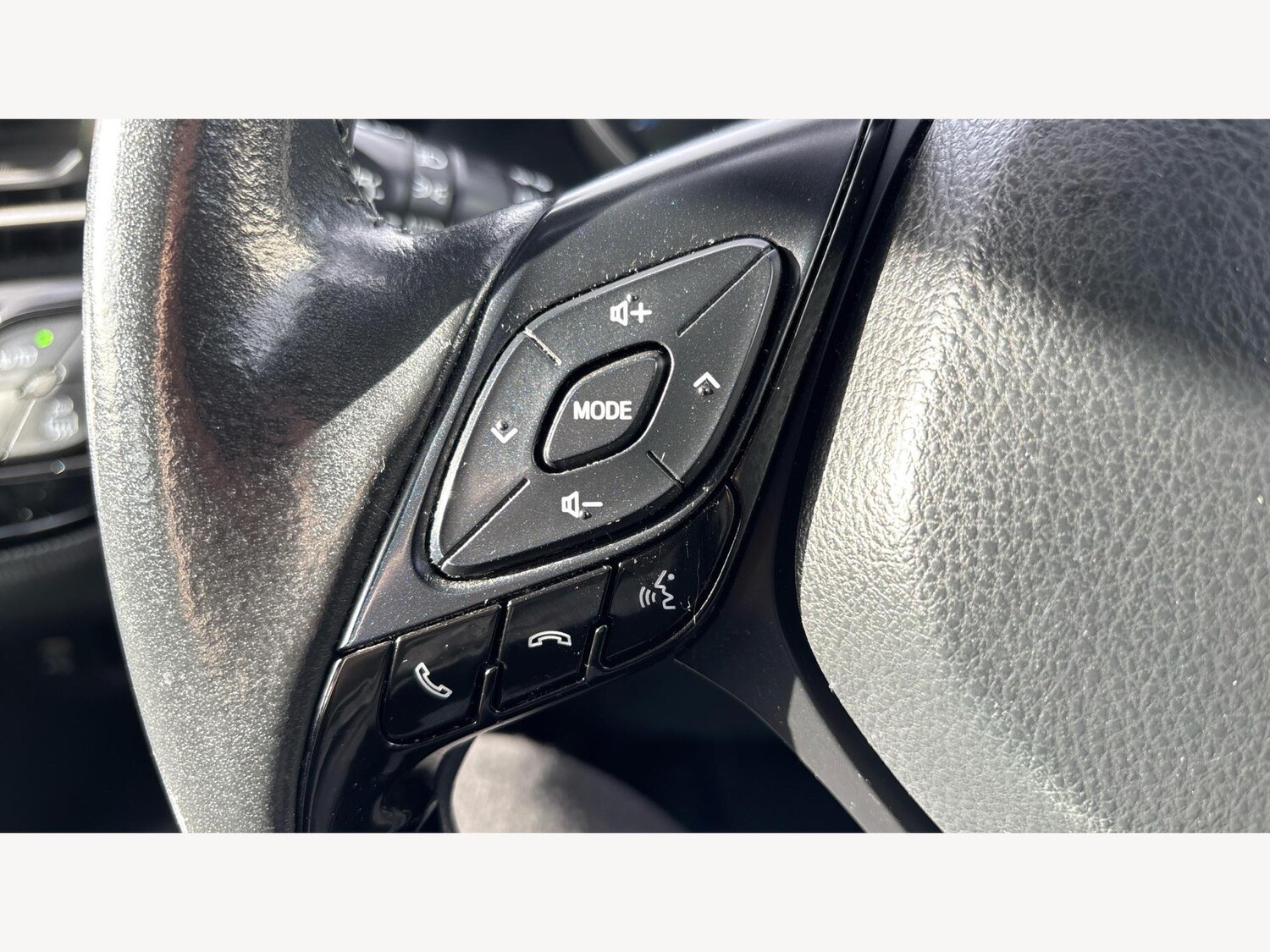 Used Toyota C-HR 2020 for sale - 76458115: Photo 24