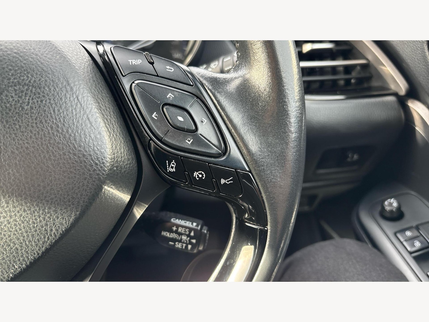 Used Toyota C-HR 2020 for sale - 76458115: Photo 25