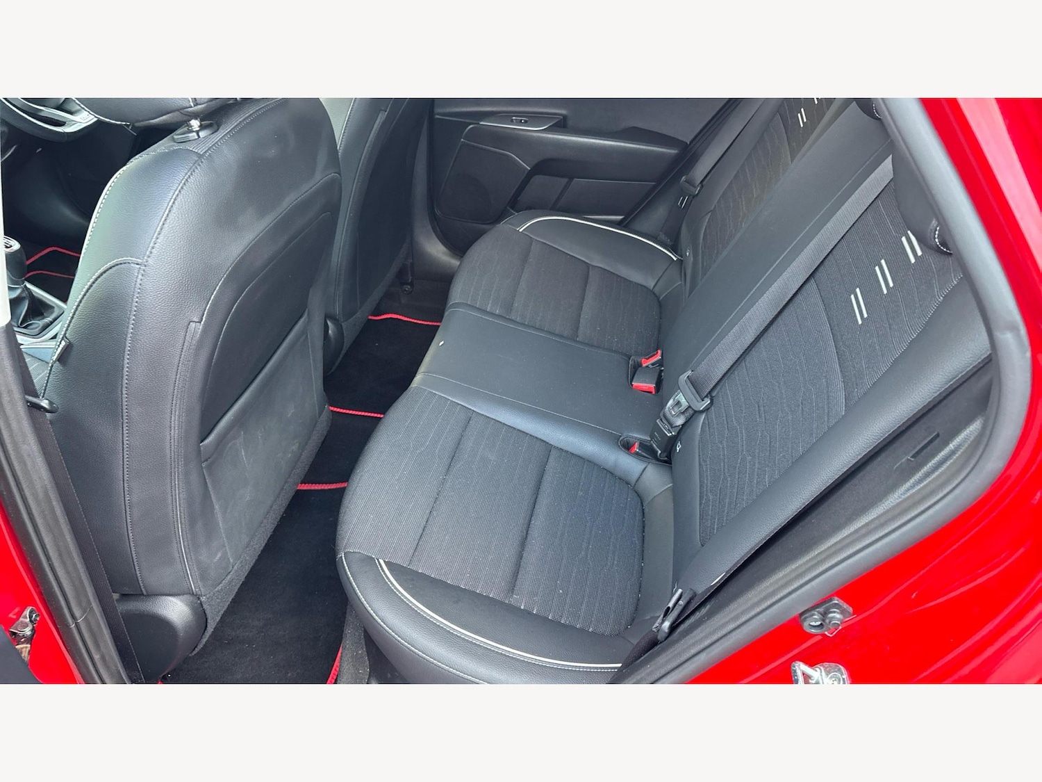 Used Kia Stonic 2021 for sale - 76512076: Photo 15