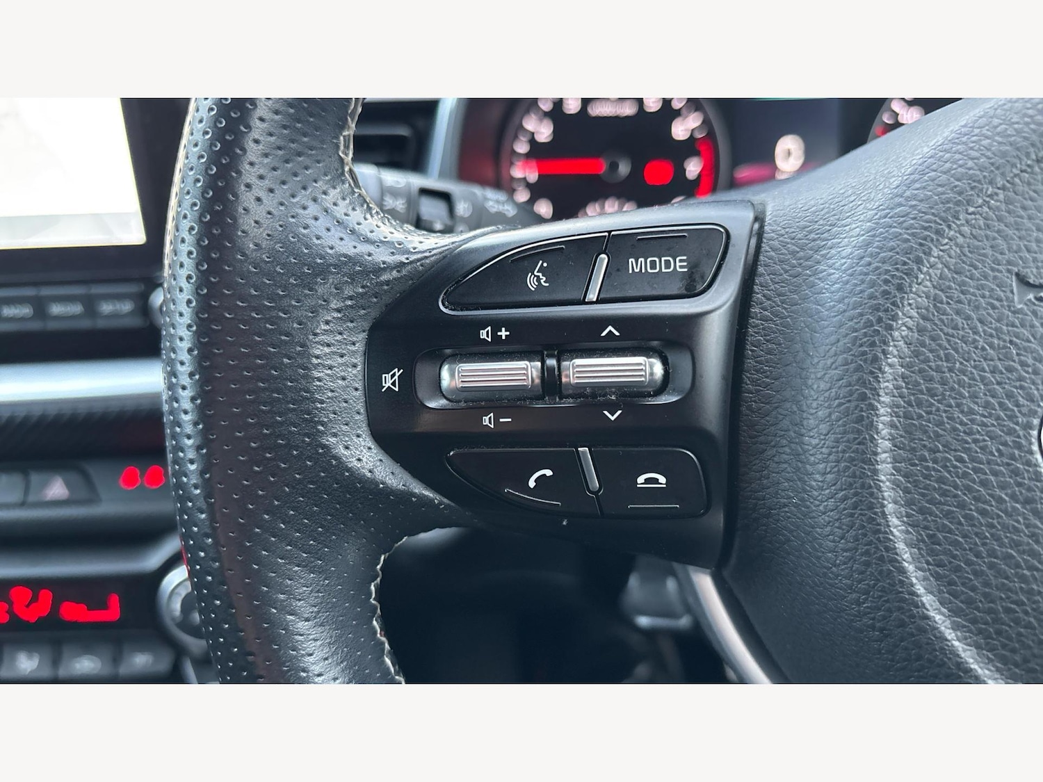 Used Kia Stonic 2021 for sale - 76512076: Photo 24