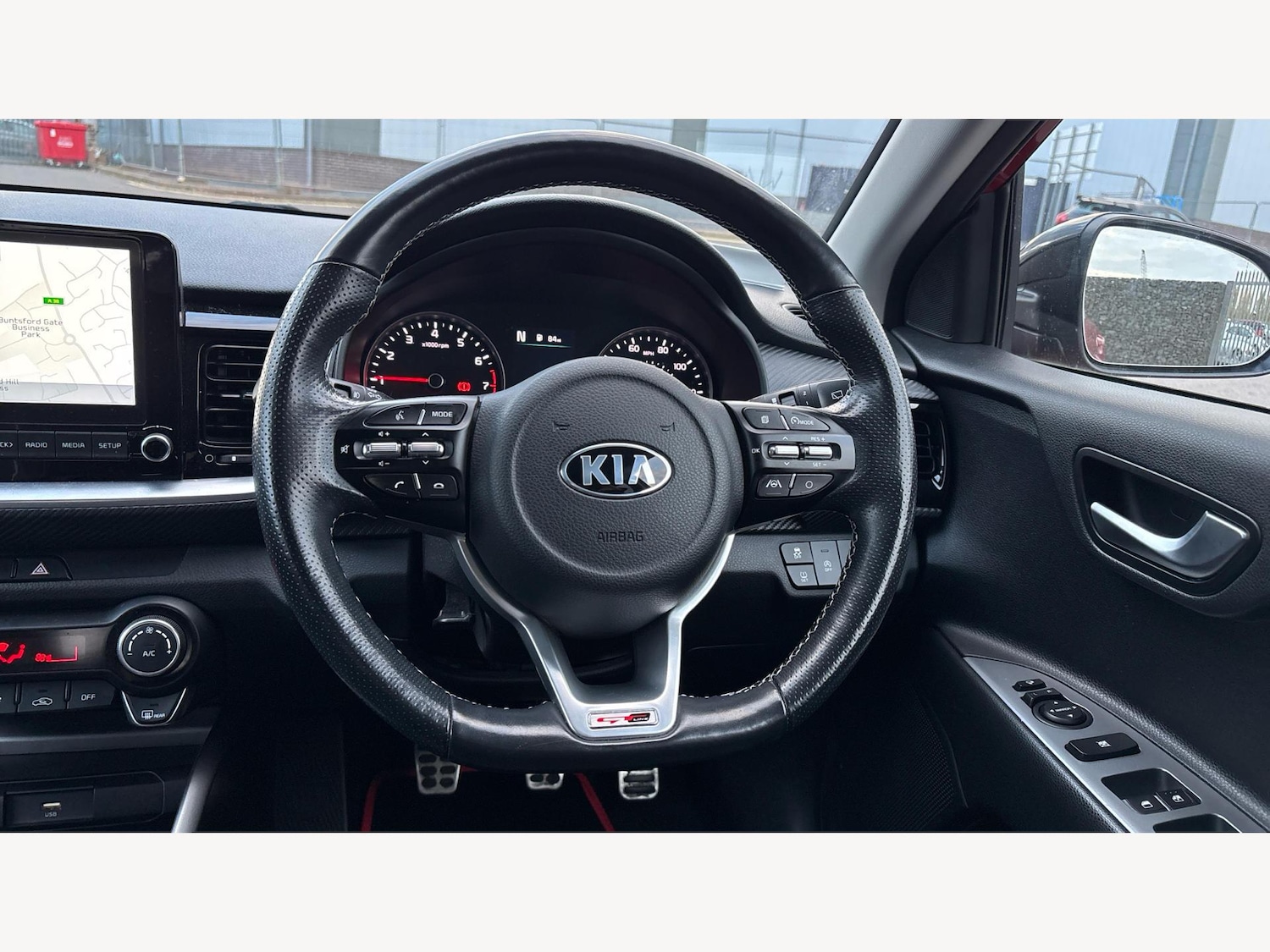 Used Kia Stonic 2021 for sale - 76512076: Photo 8