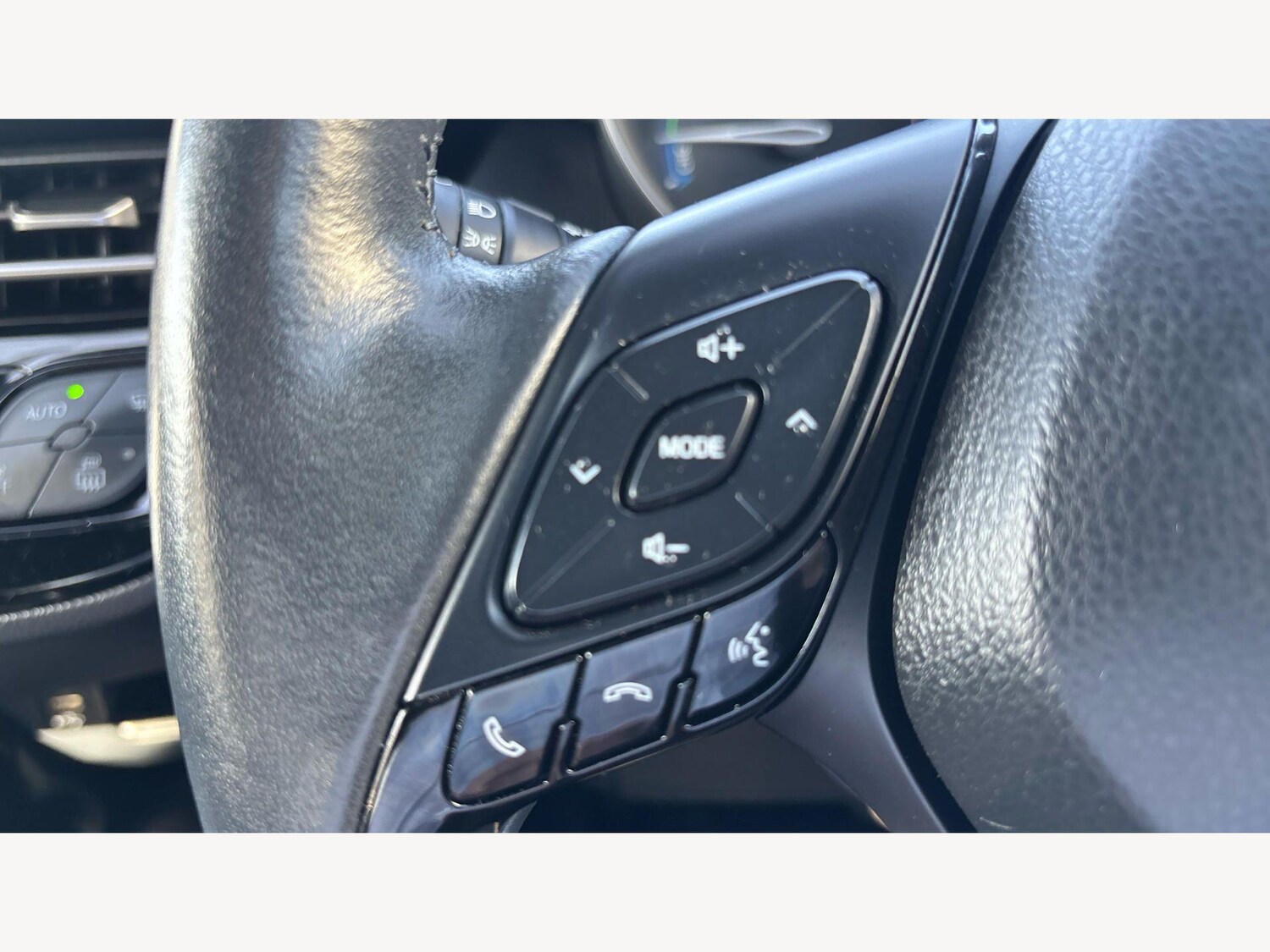 Used Toyota C-HR 2020 for sale - 78185472: Photo 33