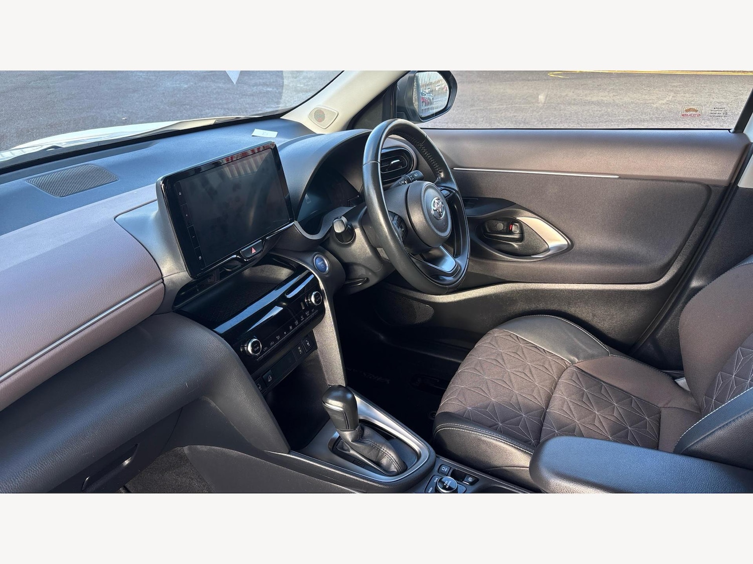 Used Toyota Yaris Cross 2023 for sale - 76952241: Photo 12